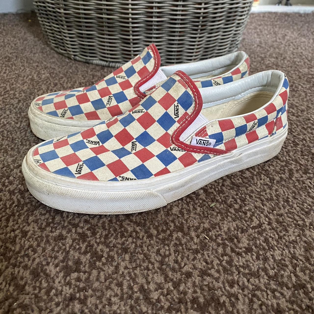 Size 4 checkerboard sales vans