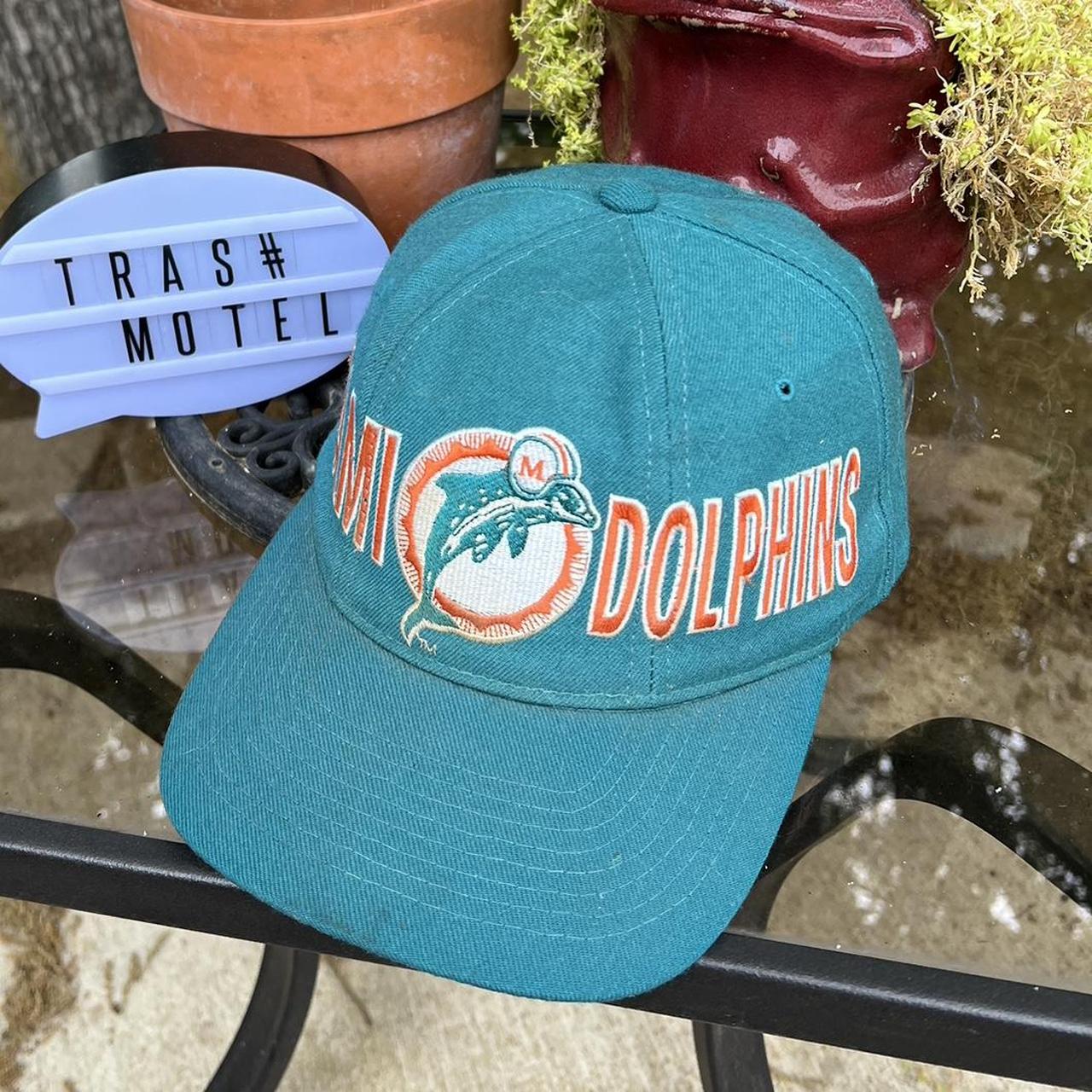 Amazing vintage 90's Miami Dolphins adjustable cap!