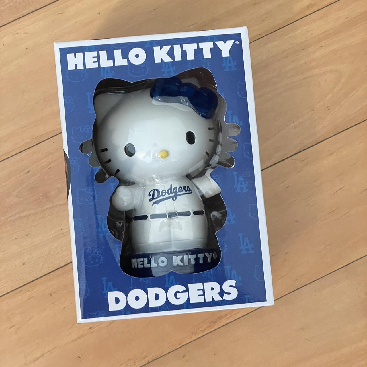 Hello Kitty outlets dodgers bobblehead