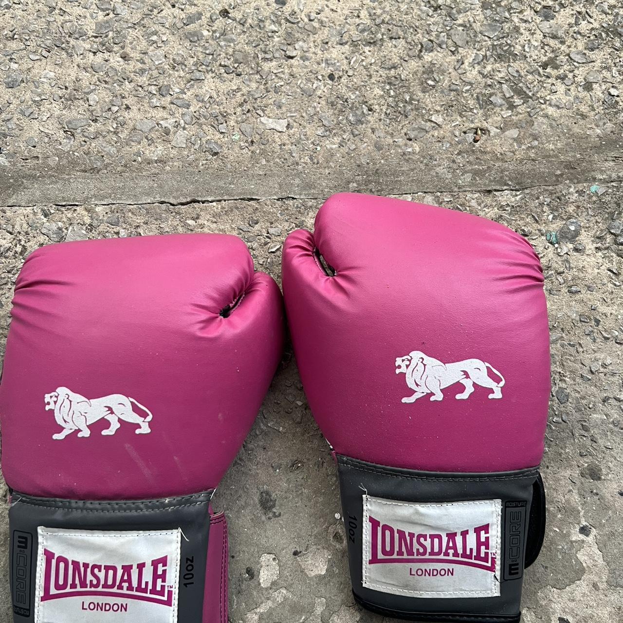 Ladies boxing gloves worn a few times Good quality Depop
