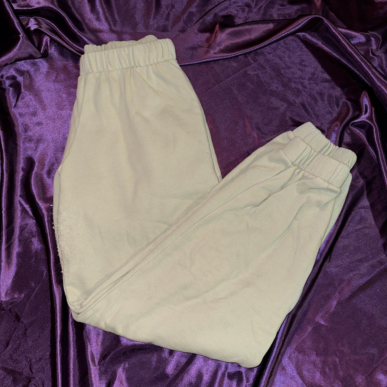 Brandy Melville Sweatpants Worn in good condition... Depop