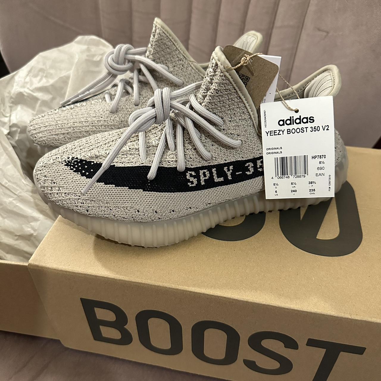 Yeezy 35 shoe on sale box