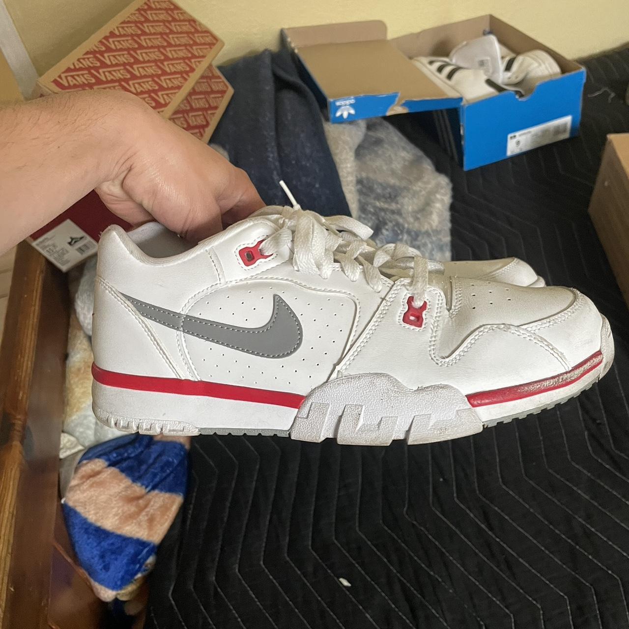 nike cross trainers white