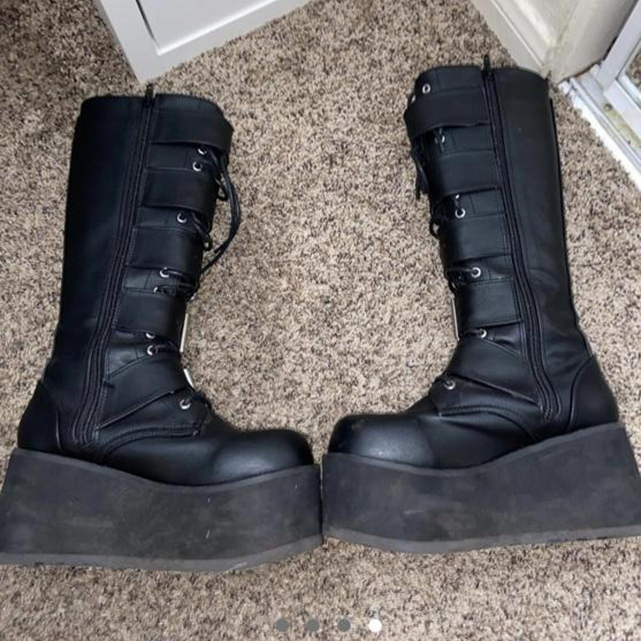 demonia trashville 518 s in the matte black faux leather