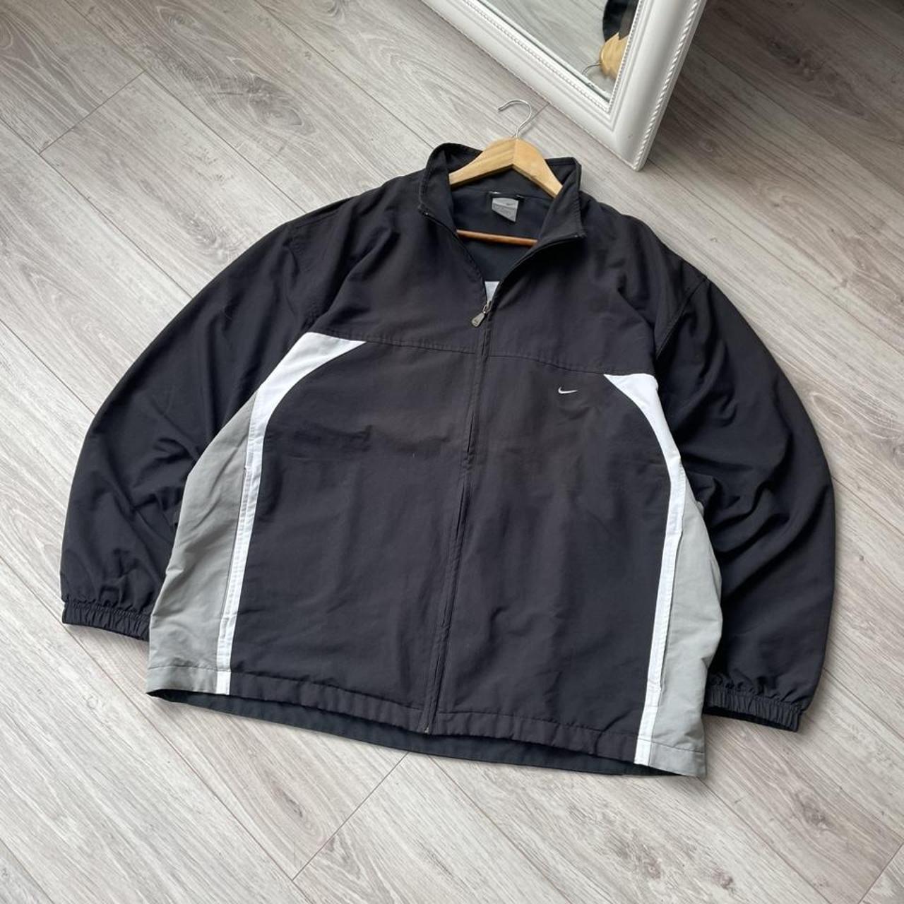 Nike Men's Navy and Blue Jacket Depop
