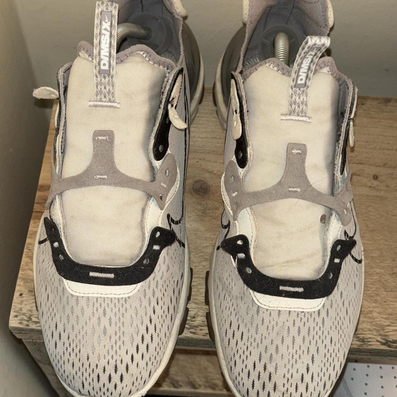 react vision vast grey