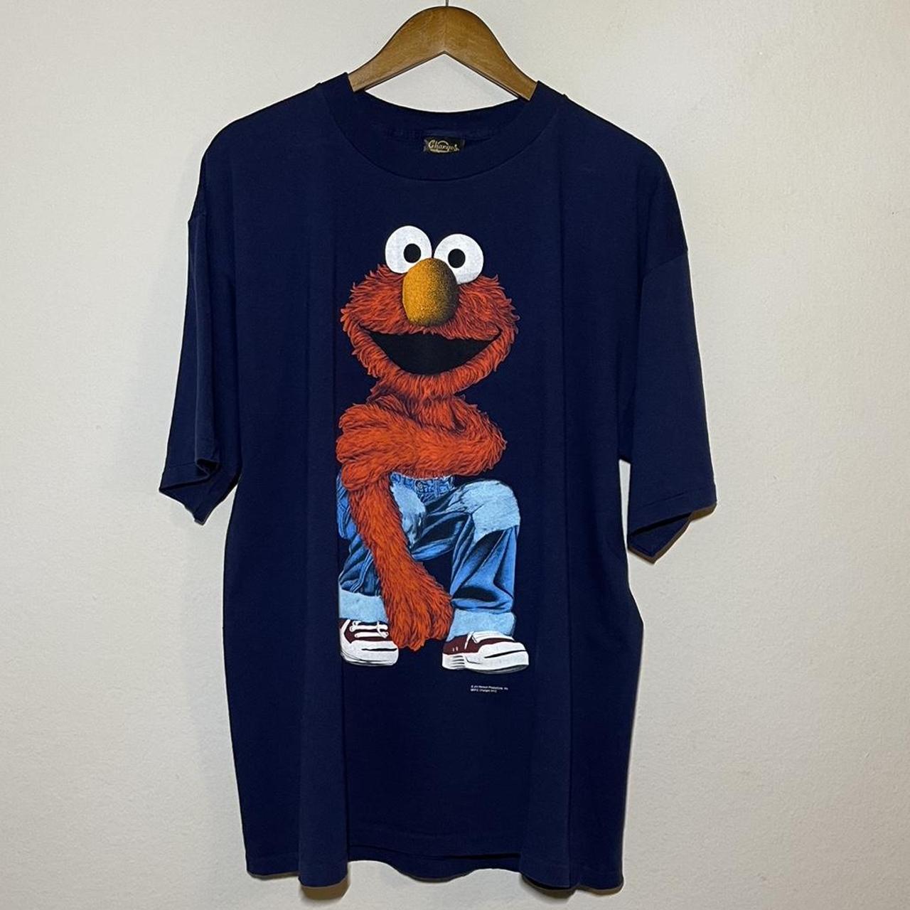 Henson Men's Navy and Red T-shirt