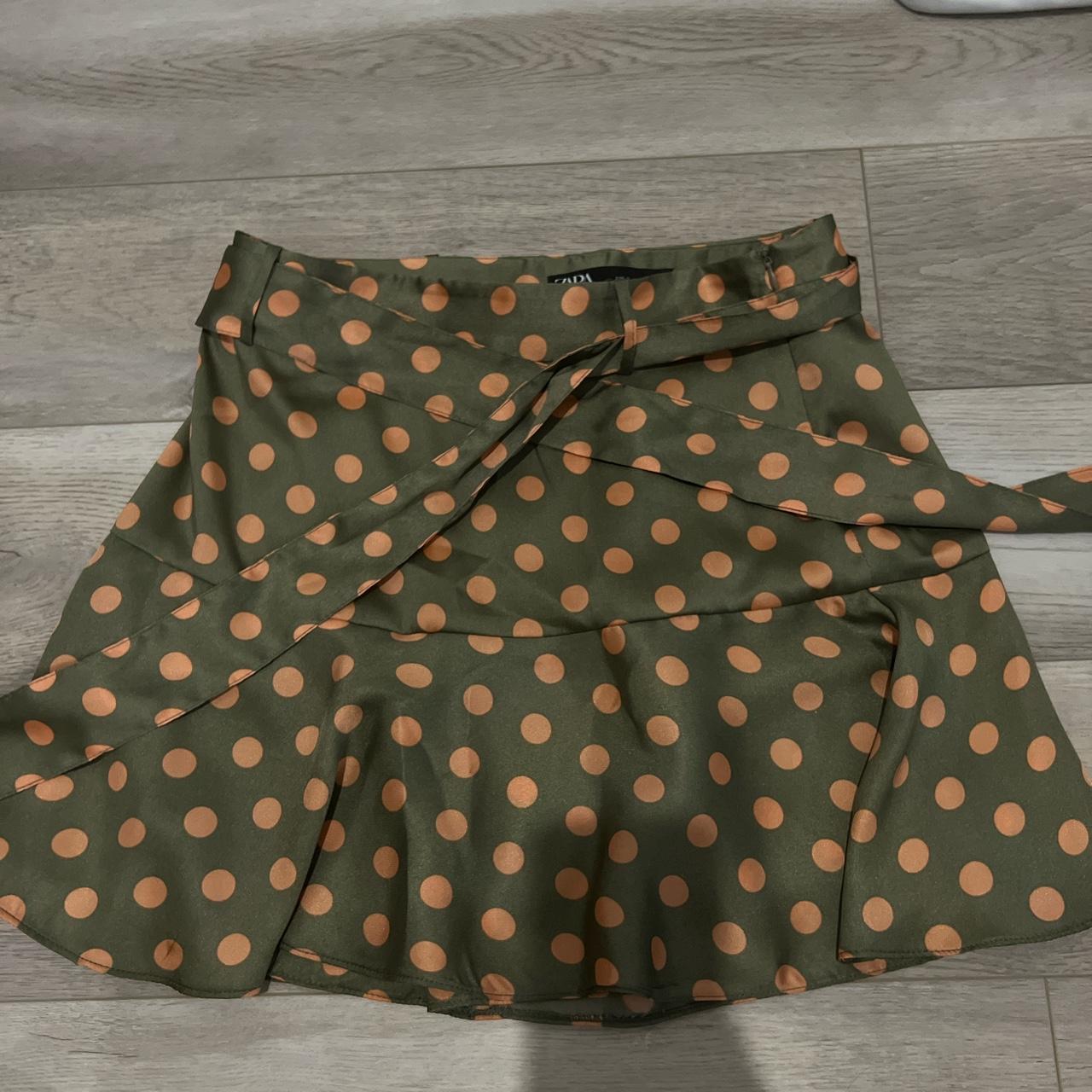 Green polka clearance dot skirt zara