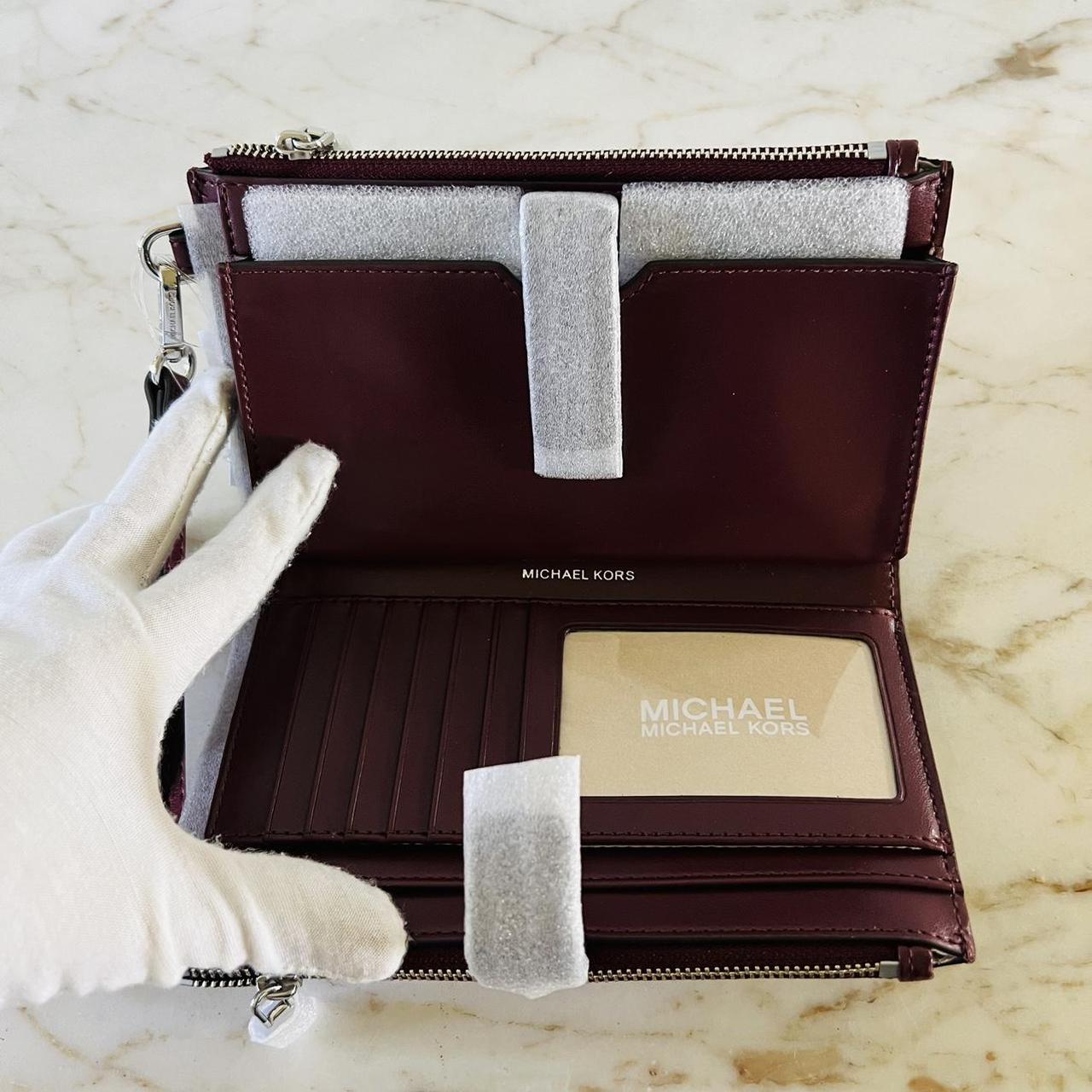 Michael Kors Women S Burgundy Wallet Purses Depop