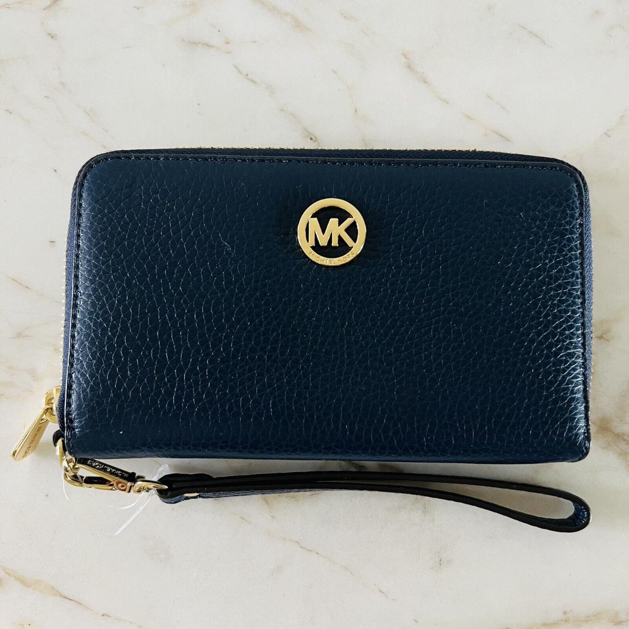 Michael kors clearance flat purse