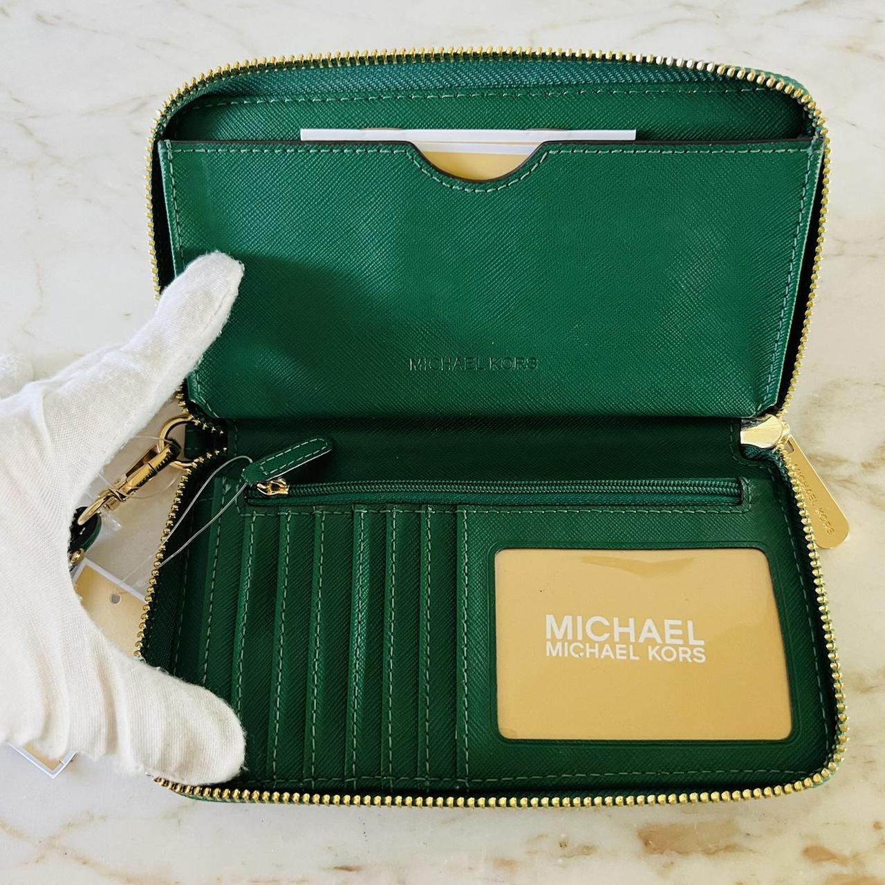 Green michael kors deals wallet