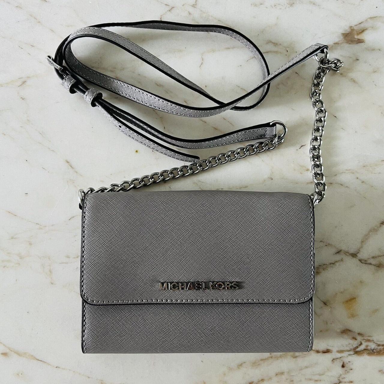 Michael kors pearl grey deals crossbody bag