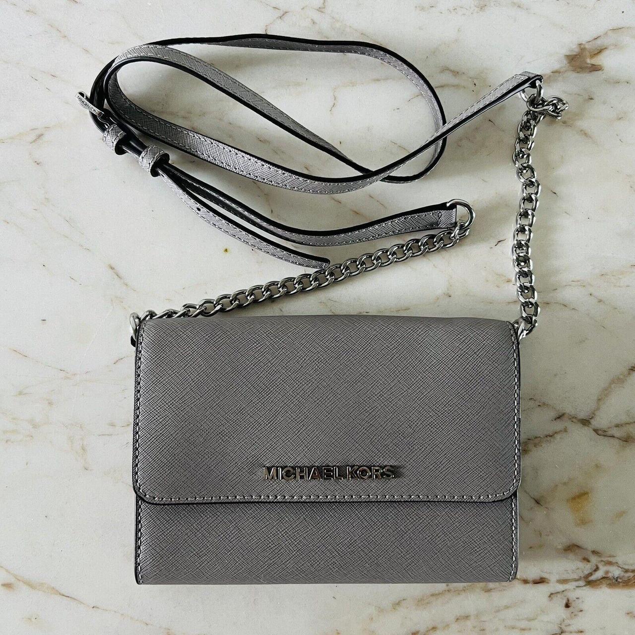 MICHAEL KORS Jet Set Travel Pearl Grey Leather Phone. Depop