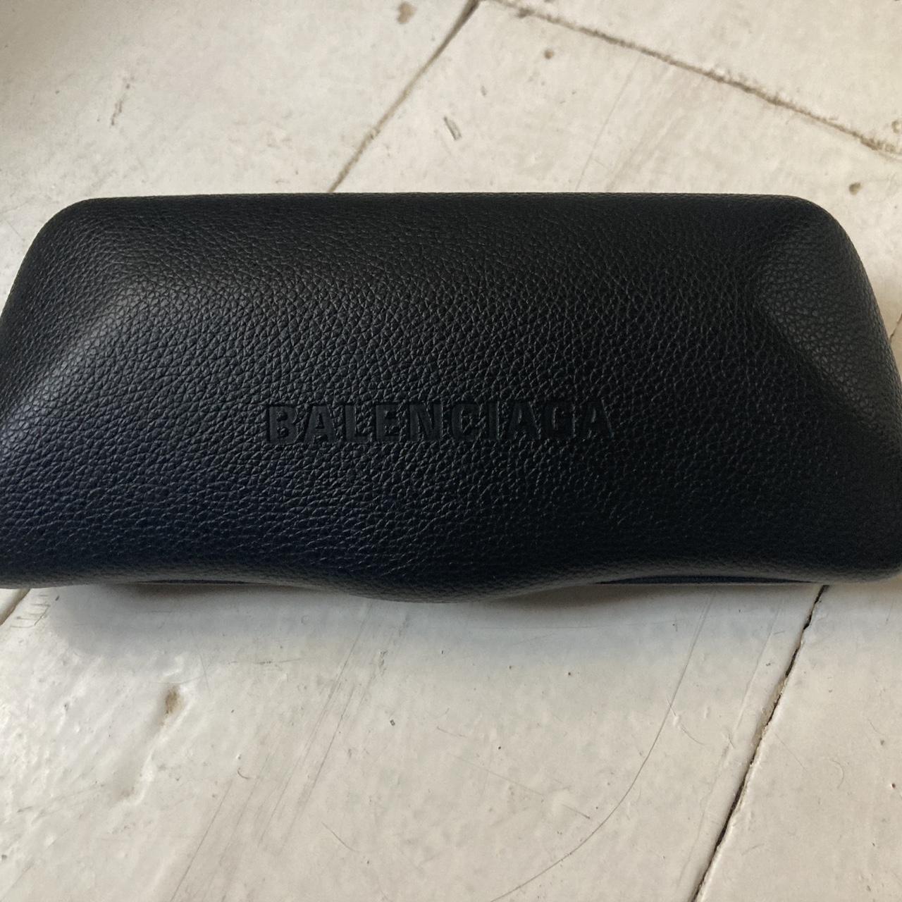 BALENCIAGA INVISIBLE RECTANGLE SUNGLASSES IN | Depop BALENCIAGA INVISIBLE RECTANGLE SUNGLASSES IN | Depop