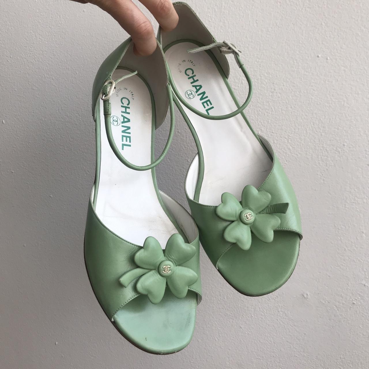 Chanel green online sandals