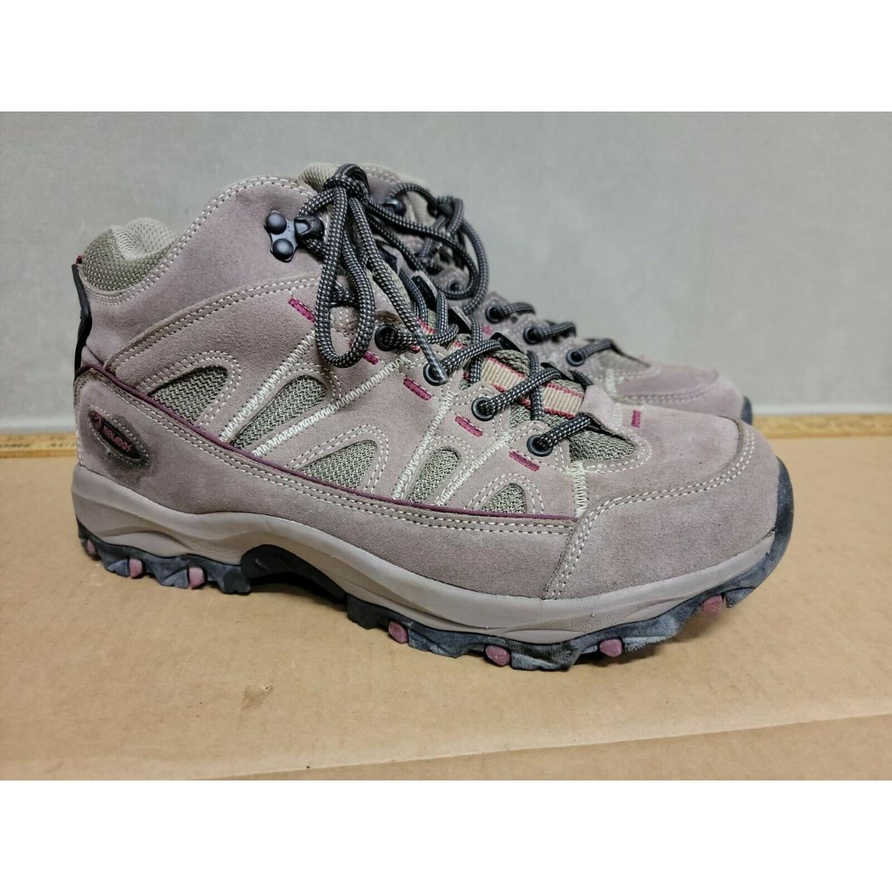nevados boots