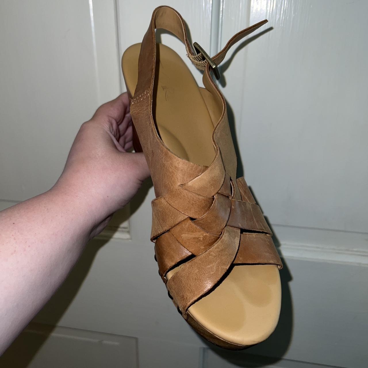 Korks Women's Tan and Brown Footwear (2)