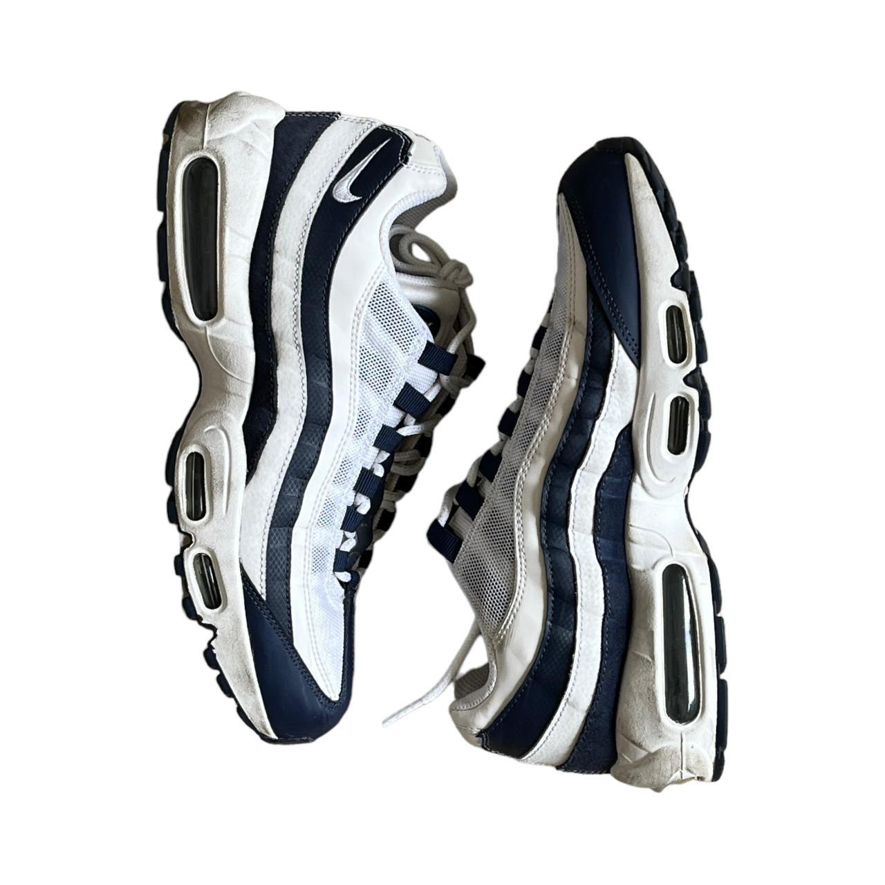 Air max 95 essential outlet white/ white-midnight navy-monsoon blue