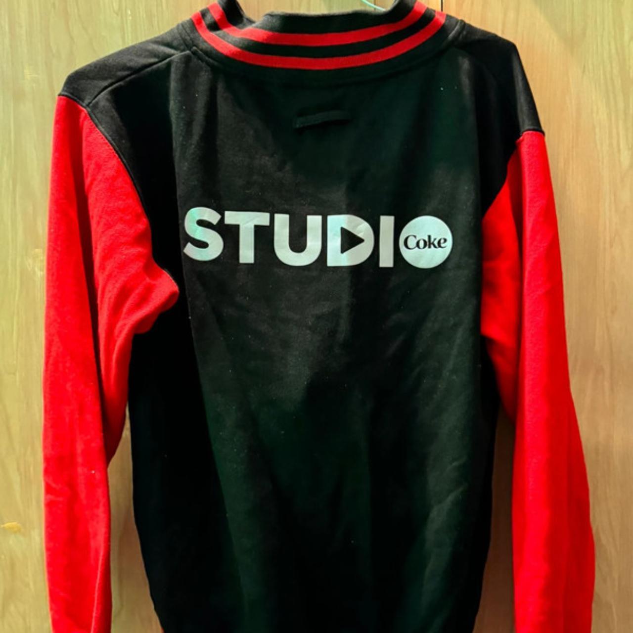 20ssFCRB×Coca-Colaコラボ　ウォームアップジャケット 赤/黒 8月11日から順次発売【Puma x コカコーラ コラボコレクション