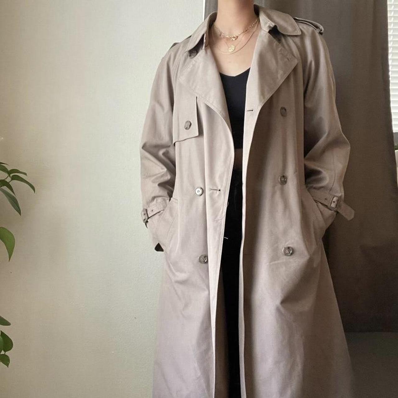 vintage London Fog trench coat A gorgeous taupe... - Depop