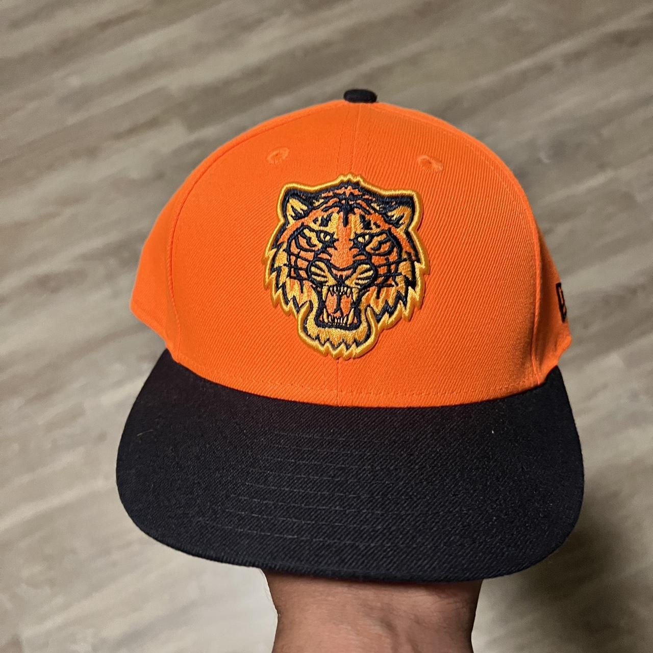 Men's New Era Black Detroit Tigers Neon 59FIFTY Fitted Hat