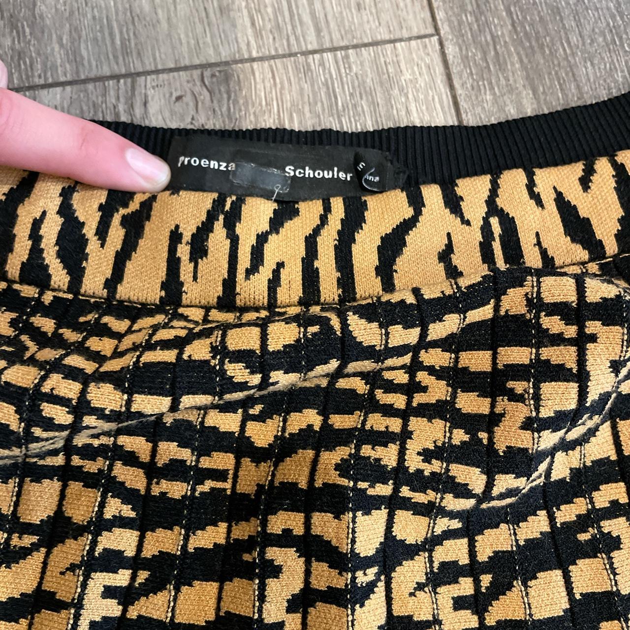 Stunning pleated tiger knit Proenza skirt with a few Depop