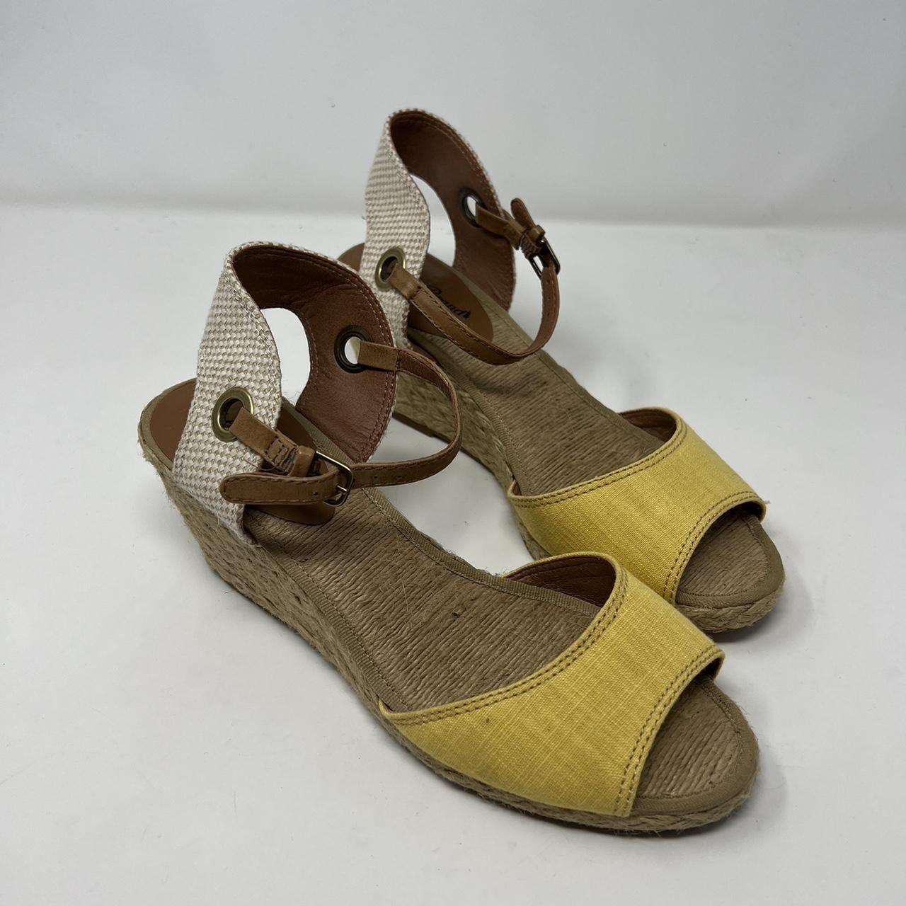 Lucky brand store kyndra wedge sandals