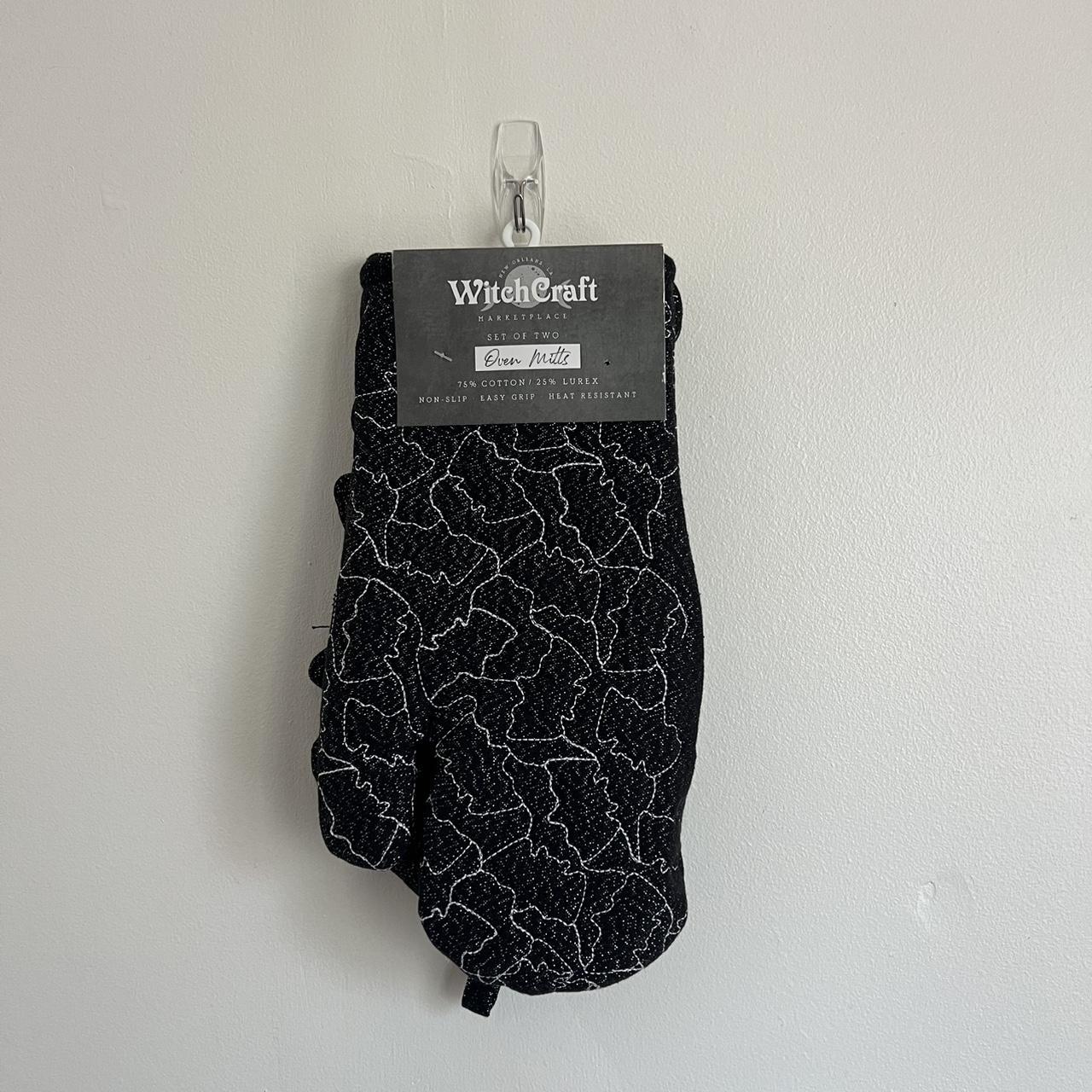 item listed by ponchiko