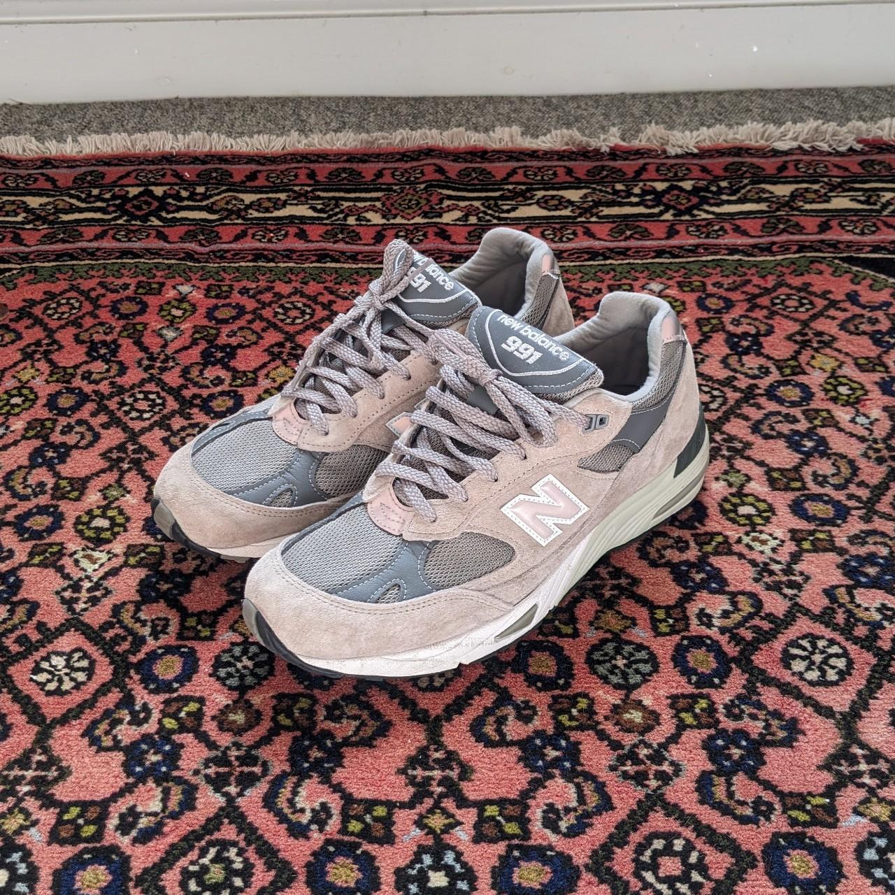 new balance 991 grey on feet