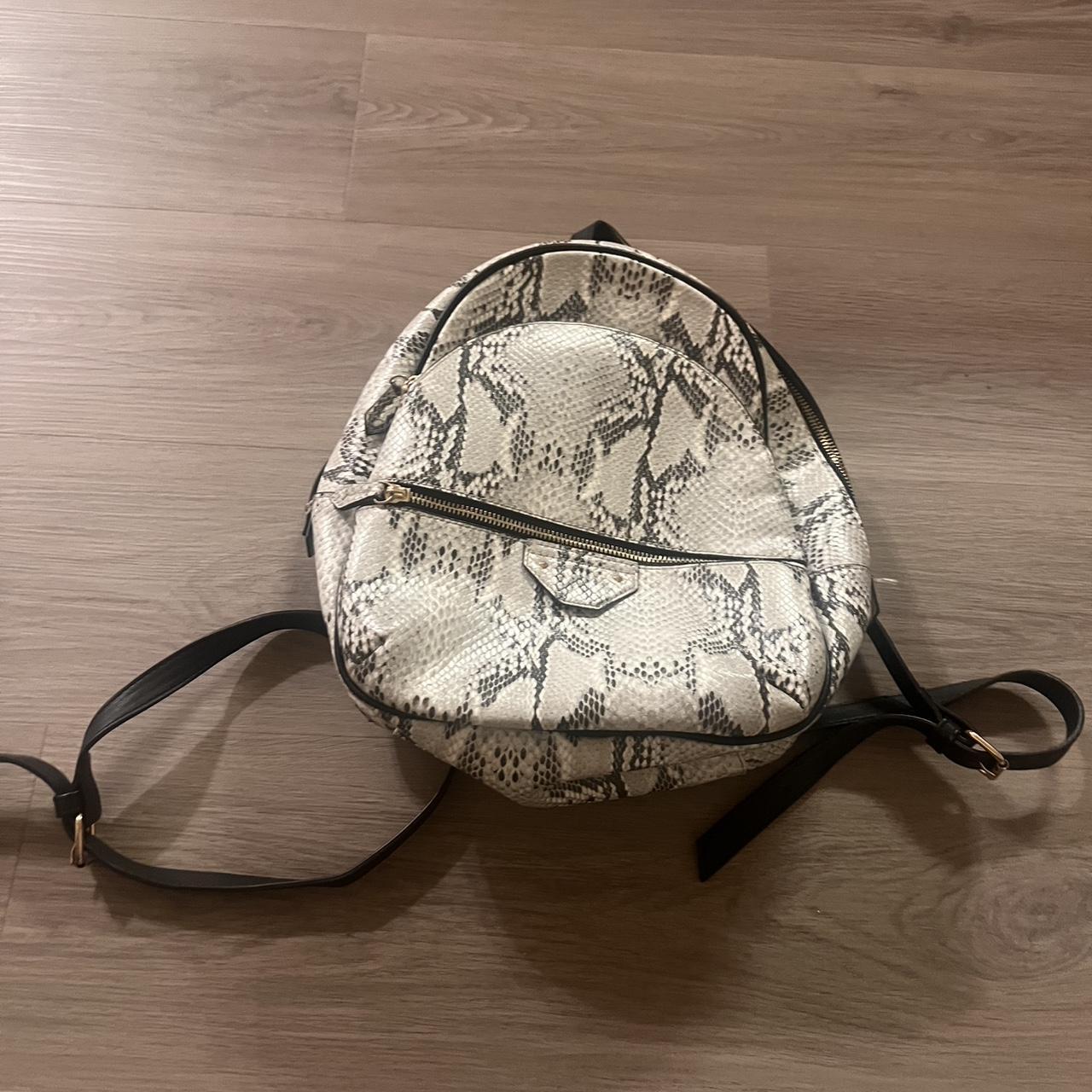 item listed by belladidomenico