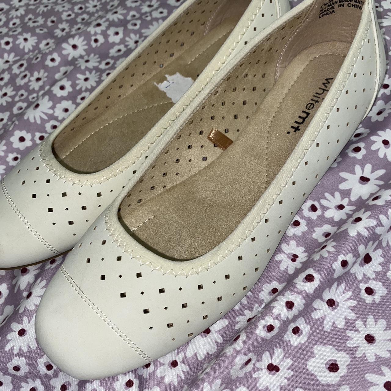 cute #coquette white flats 🌺 size 7.5 women - Depop