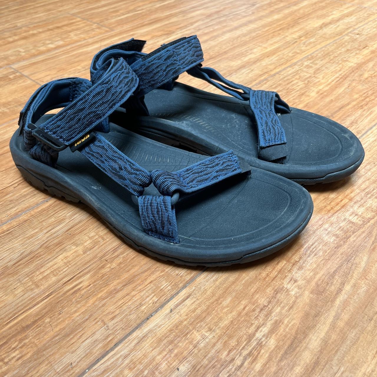 teva sandals women size 10