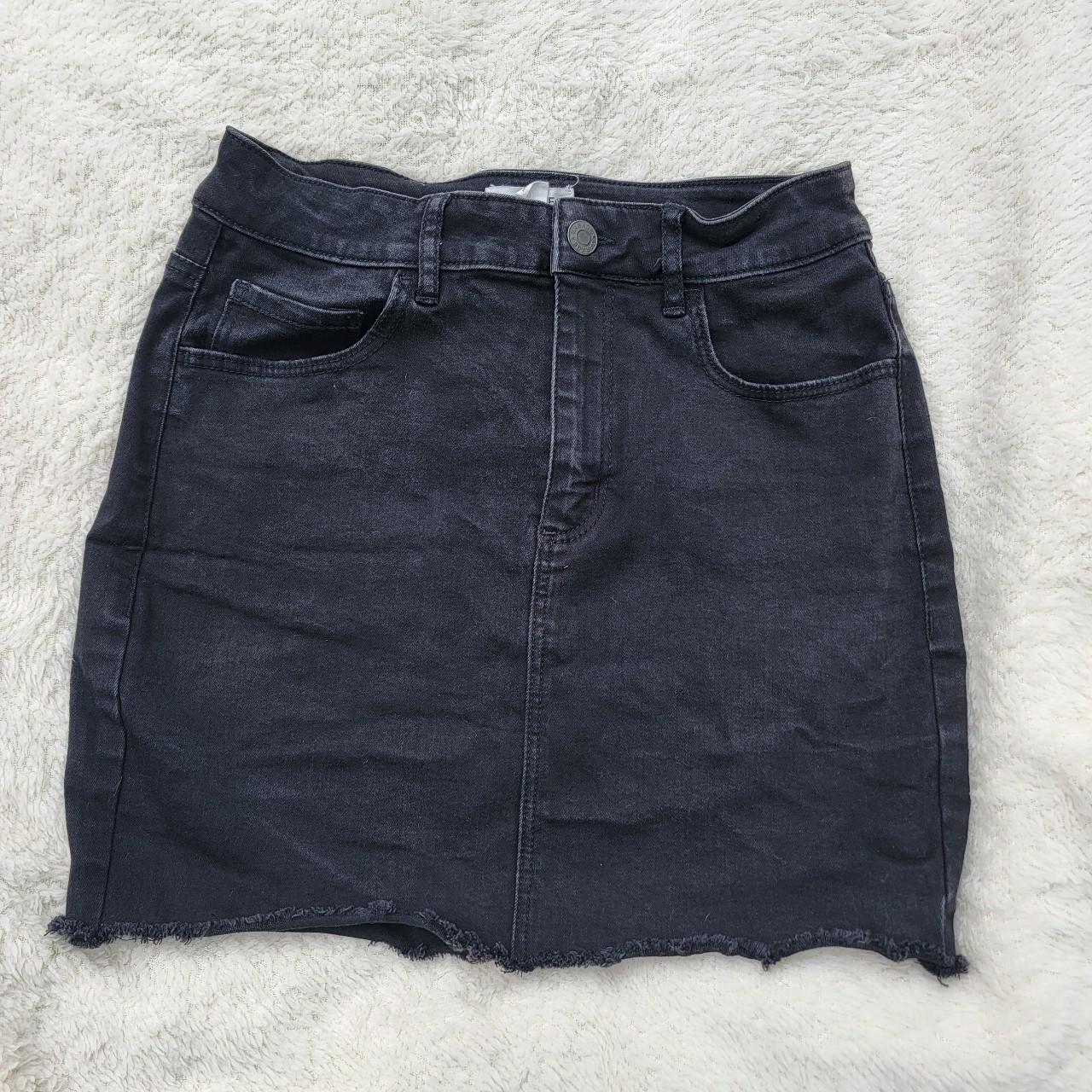 black cut off denim mini skirt with pockets, P/S a... - Depop