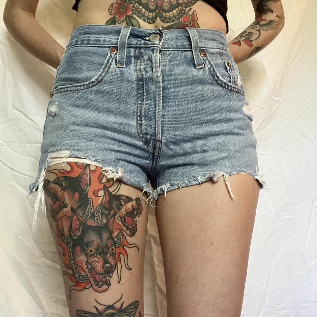 Levi shorts size 10 sale