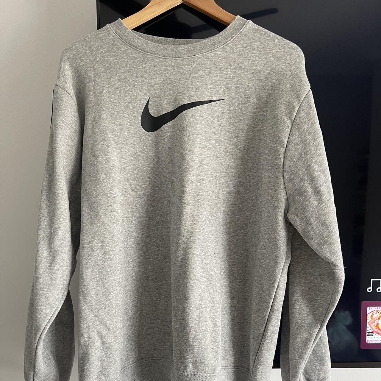 crew neck sweater nike