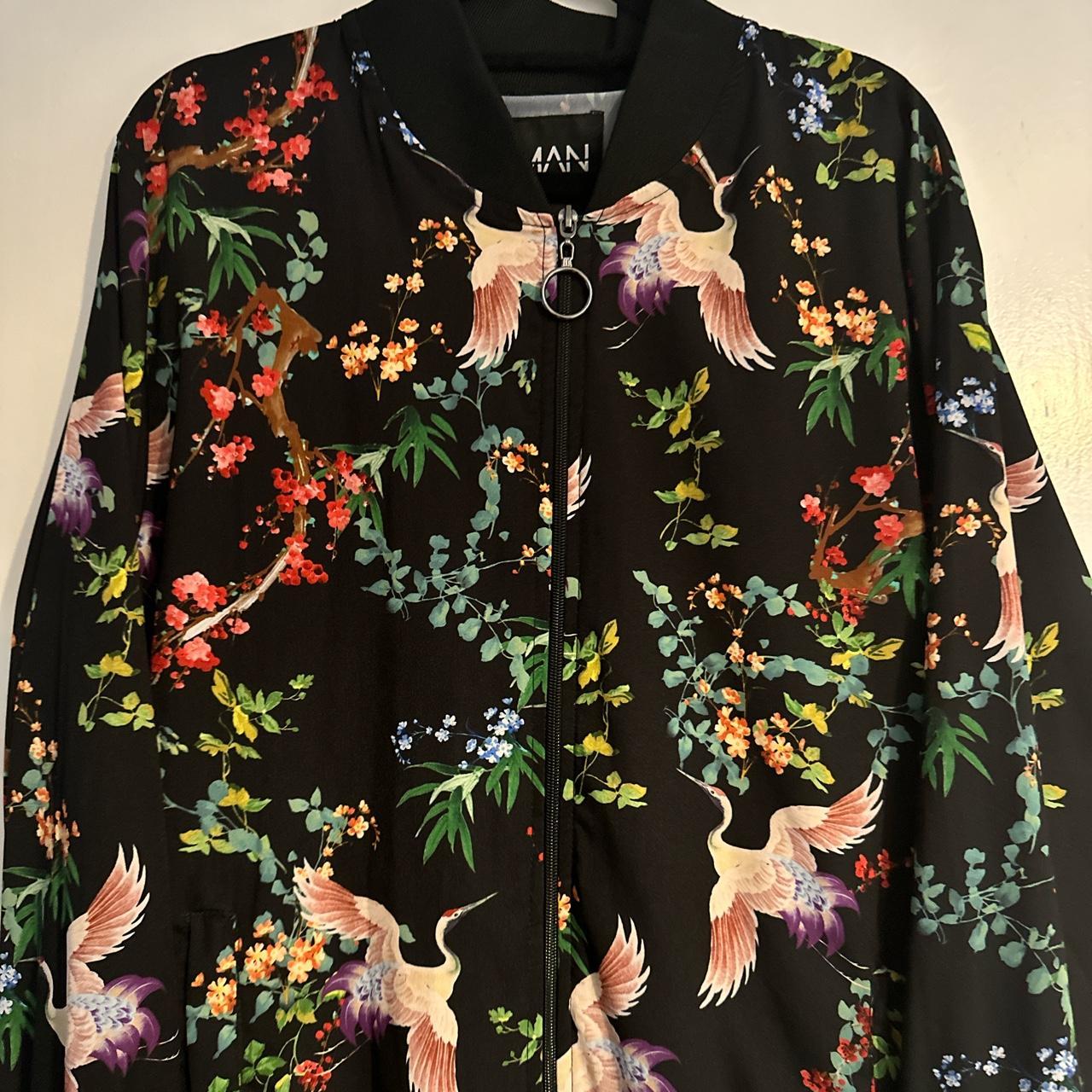 Medium BooHoo Jacket - Depop