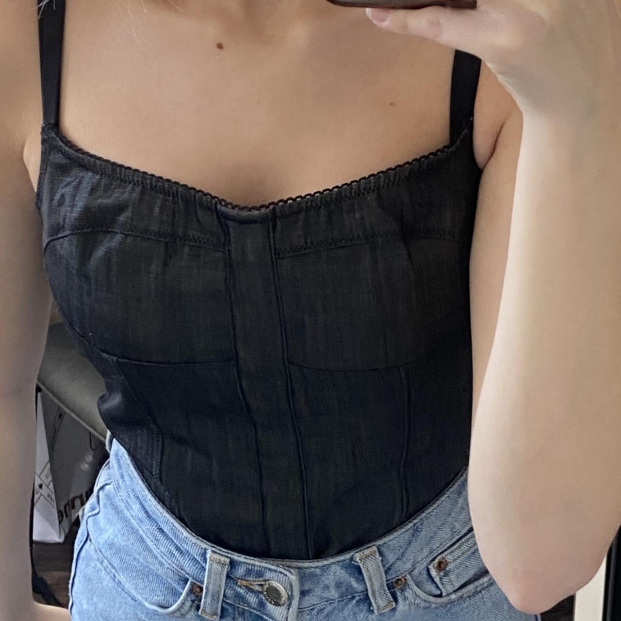item listed by marianaedwardd