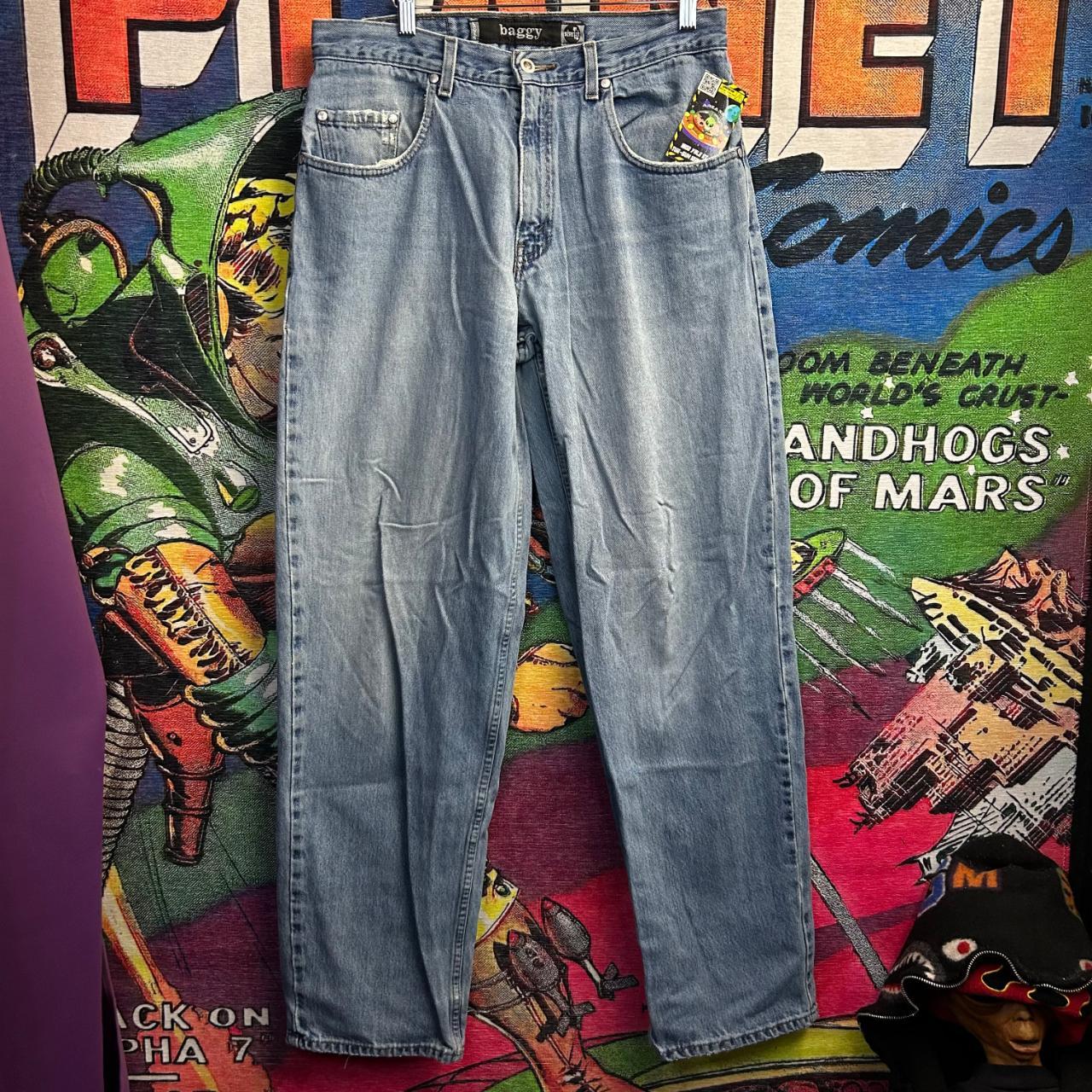 Vintage 90's Levi's Silver Tab Baggy Jeans Size... - Depop