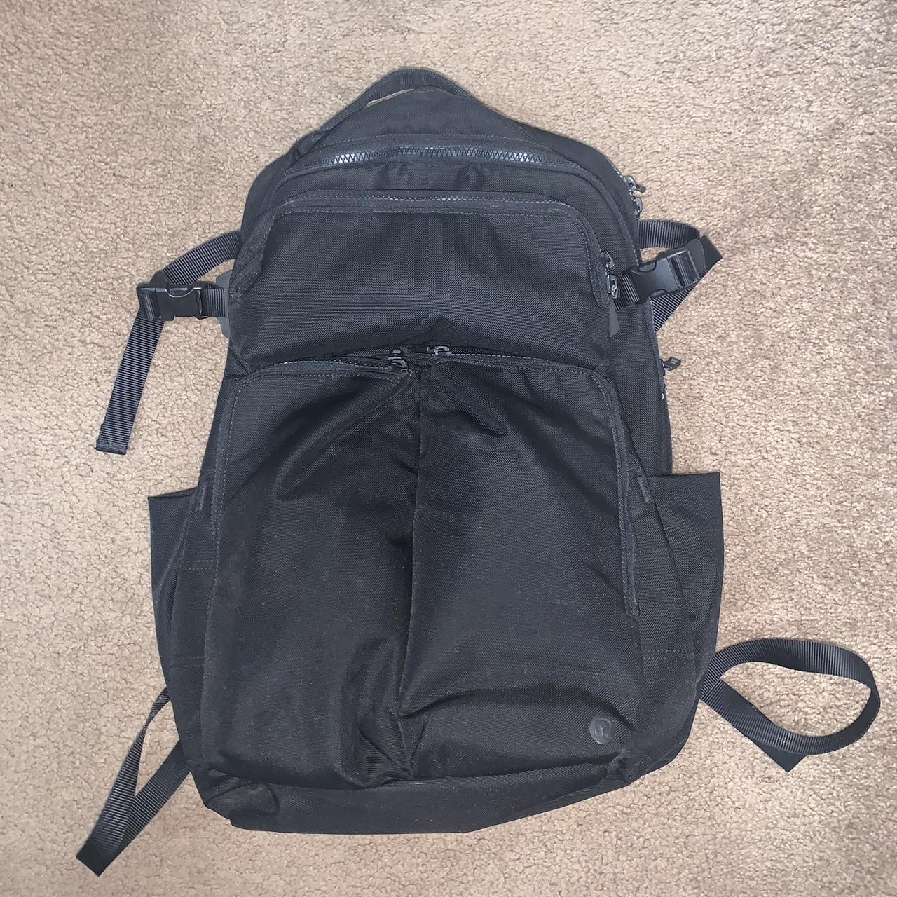 lululemon black backpack