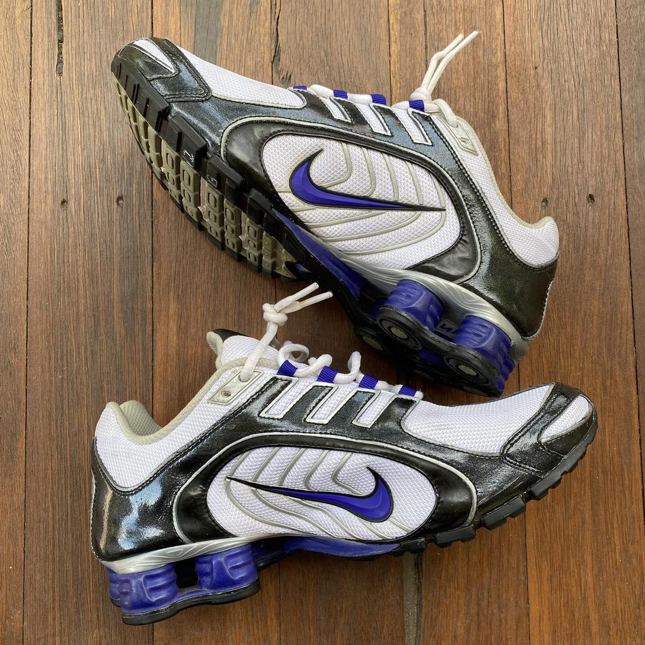 Nike navina shox hotsell