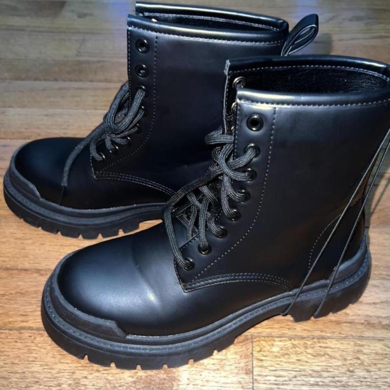 Black grunge forever 21 combat boots Brand new Depop