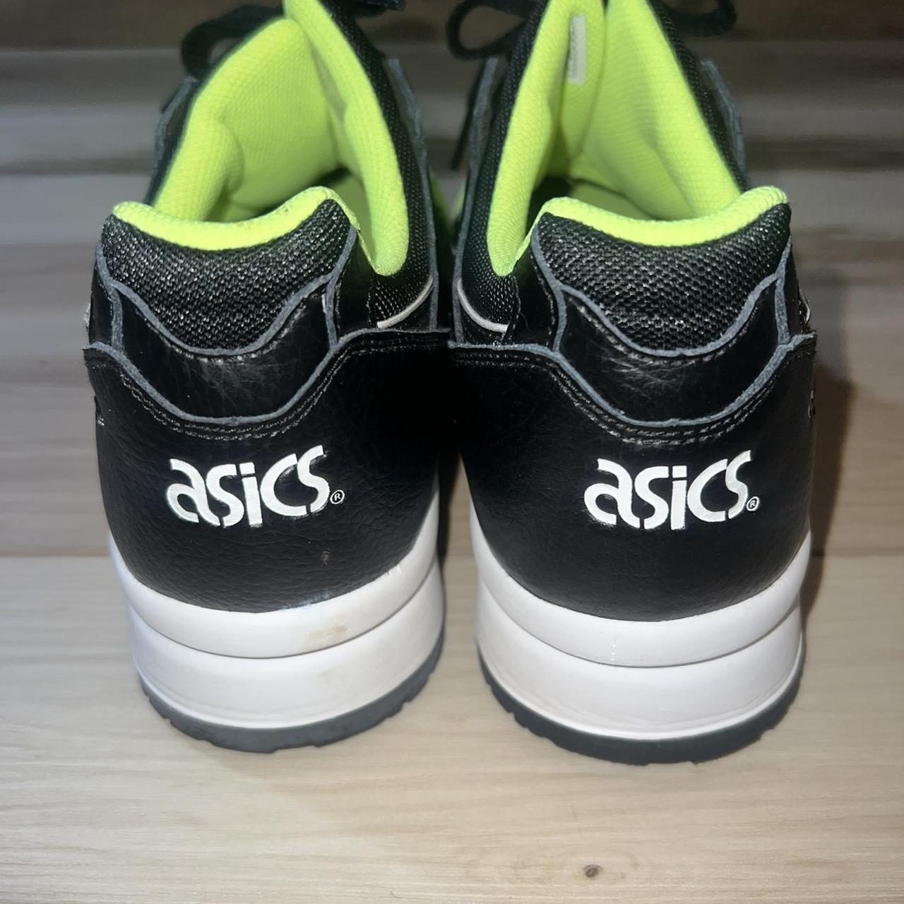 asics neon green