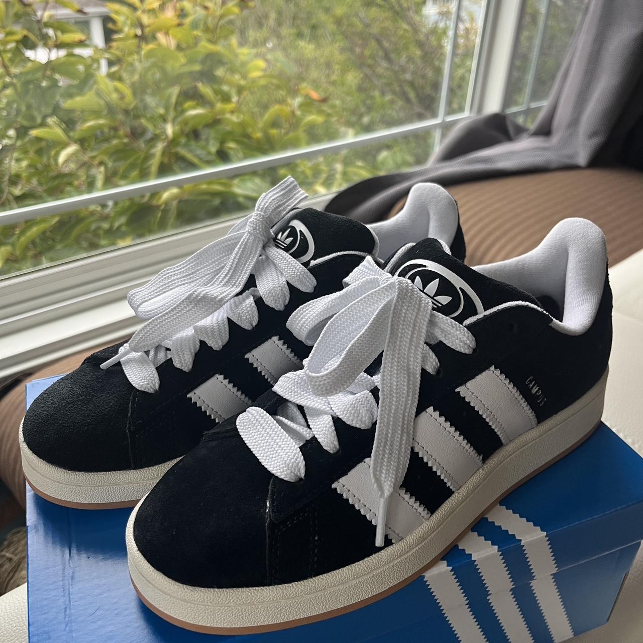 Adidas Campus 00’ men’s size 7.5 only worn once,... - Depop