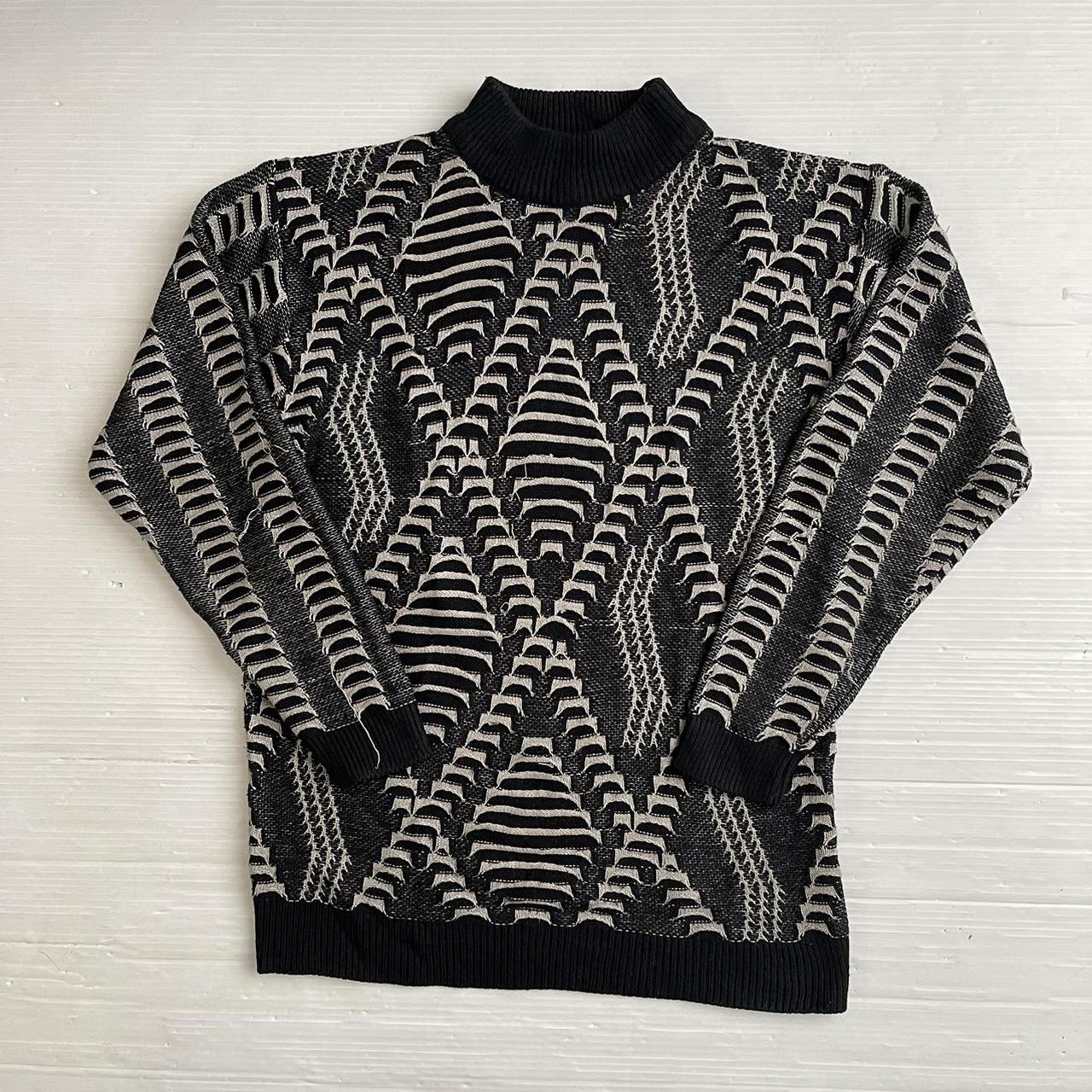 Men's Black and White Jumper | Depop