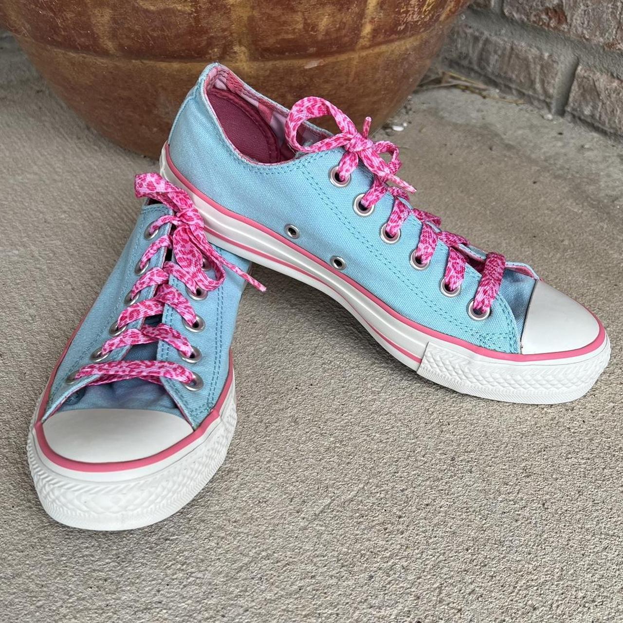 Blue converse with pink on sale laces