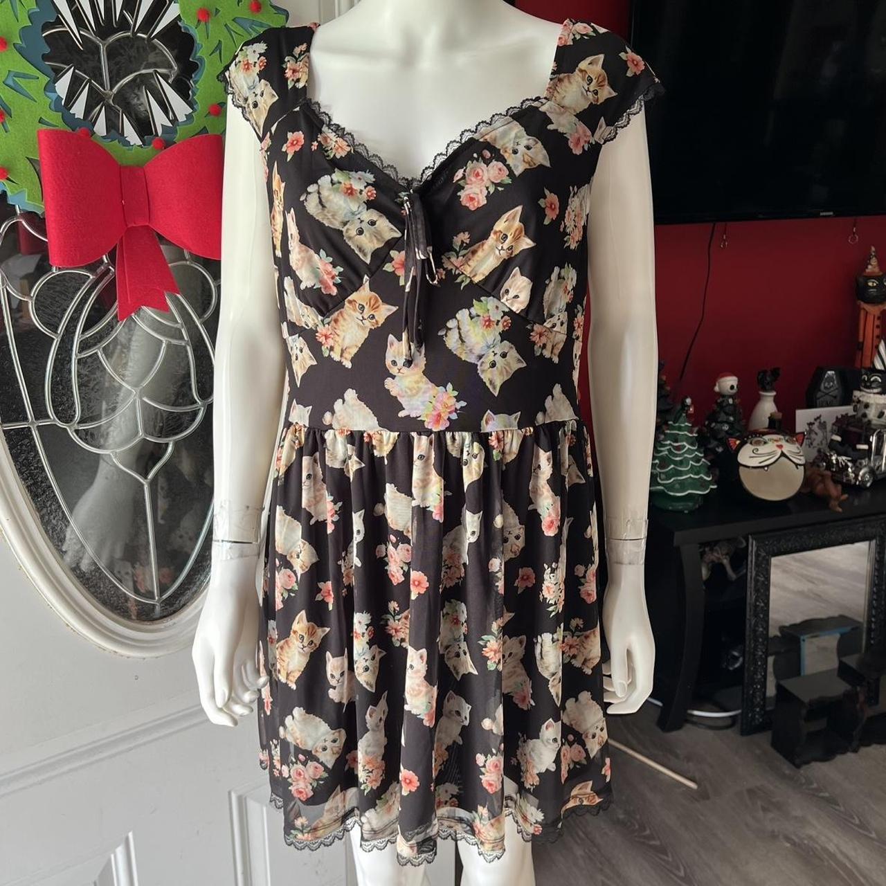 item listed by cherrybombsattic