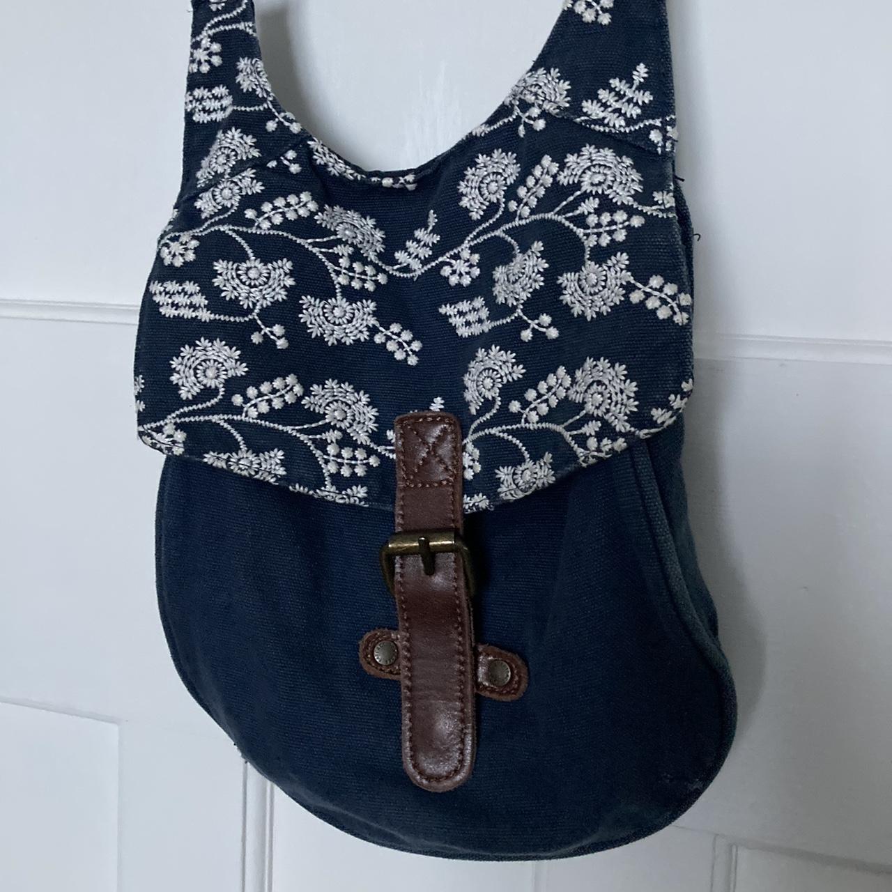 item listed by sophieellagrace
