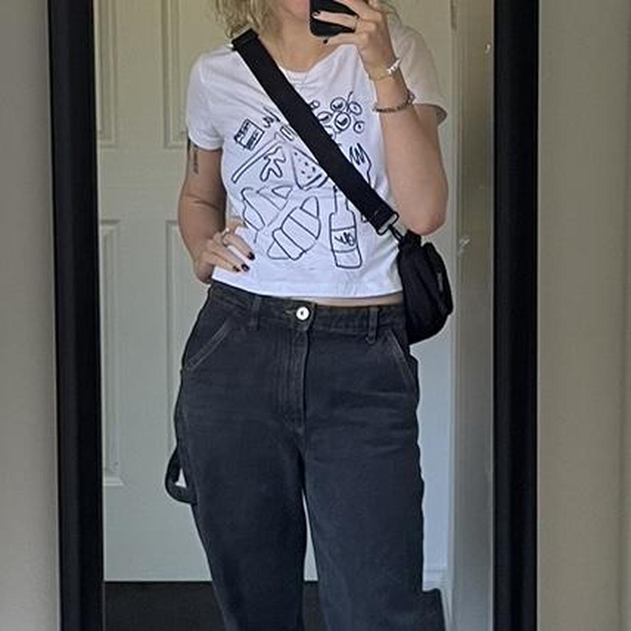 cute cropped graphic tee! princess polly excellent... Depop