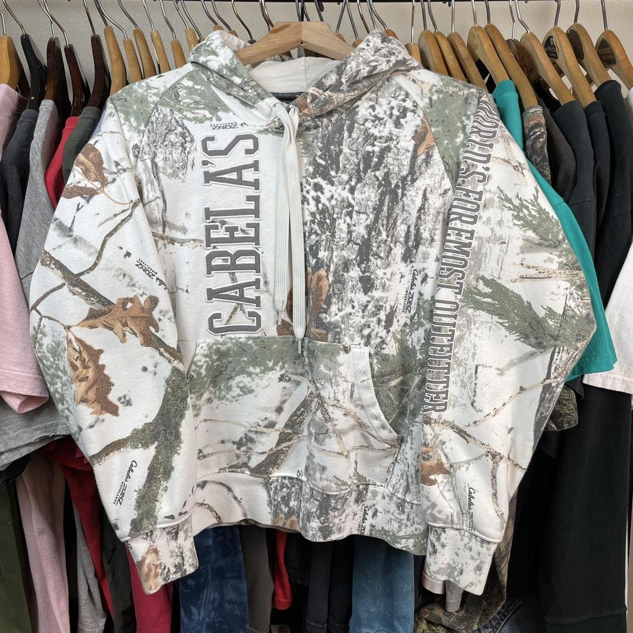 Cabela’s Real Tree Snow Camo Hoodie •Womens Small... Depop
