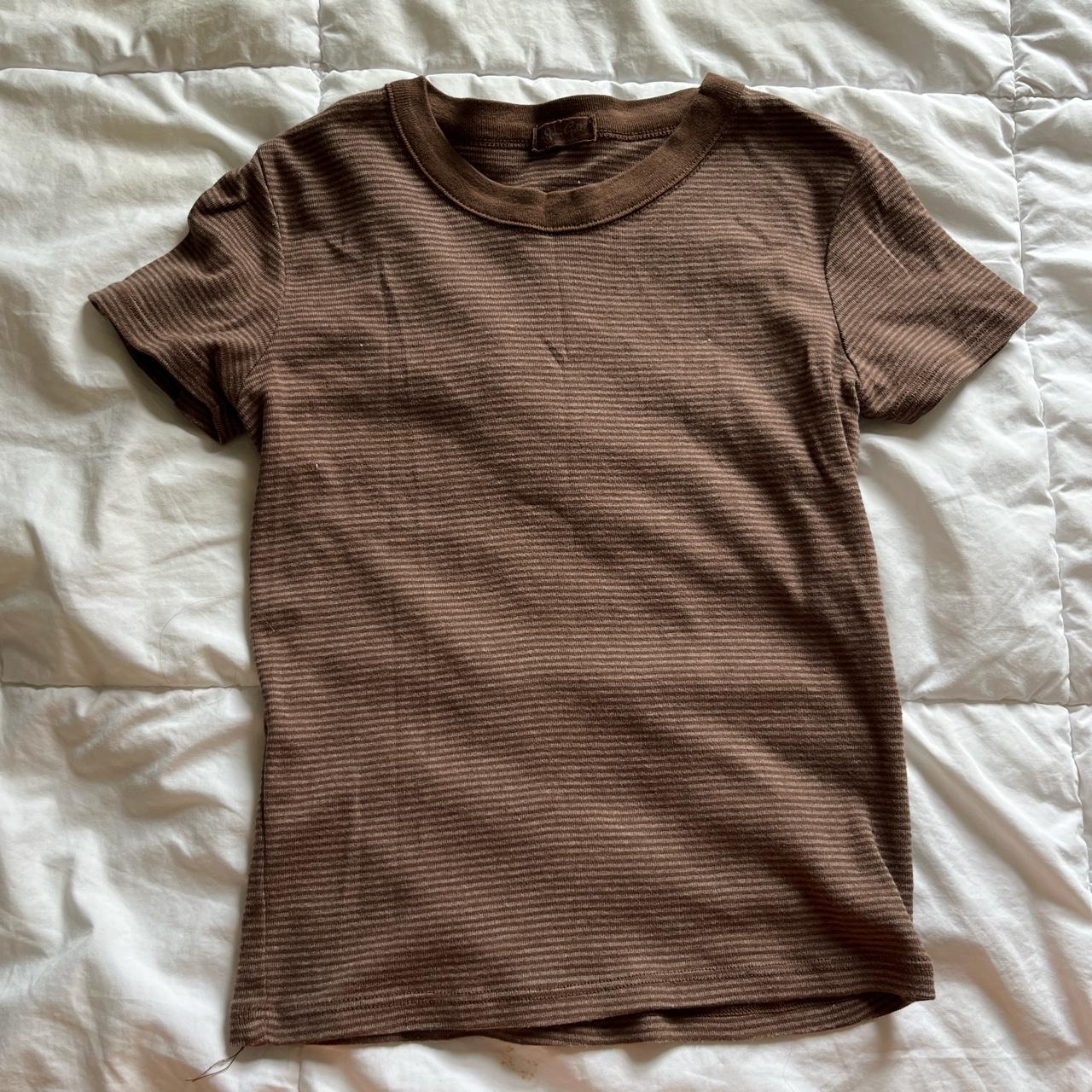 Brandy Melville Women's Brown Tshirt Depop